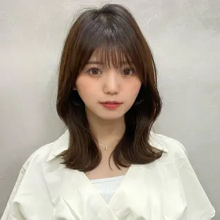 ミディアム てーと /レイヤーカットのヘアスタイル