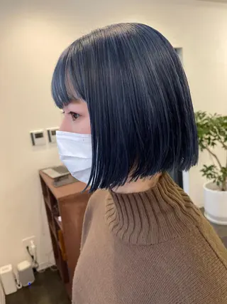 ショート カラー 💓パーマ，💗 レイヤーカットのヘアスタイル