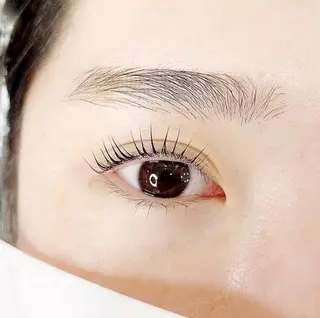 マツエク・マツパ 美容室ARKS 黒田杏奈のヘアスタイル