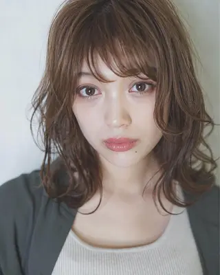 ミディアム This所属・🟦髪質改善6年 💊YAMAMOTOのヘアスタイル