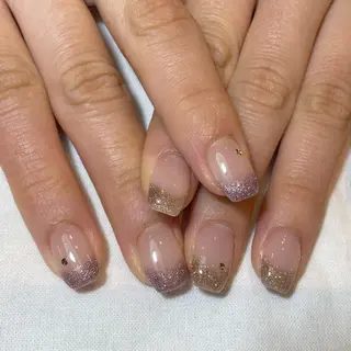 ネイル パラジェル認定サロン　ネイルケア&スパ　Lovin所属・Lovin _ryukaのネイルデザイン