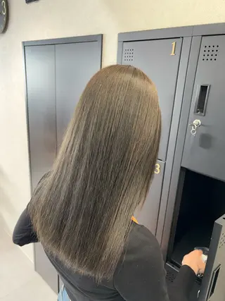 セミロング カラーモデル募集 ✨🤍モモハ🤍✨のヘアスタイル