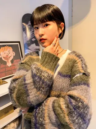 ショート カラー ダウンパーマ 【sity.ザイク】のヘアスタイル