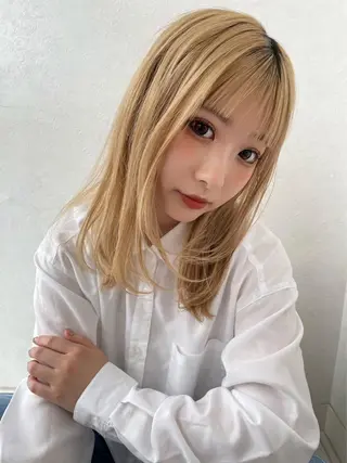 セミロング カラー ヘアアレンジ 似合わせレイヤー 海外風レイヤーmioのヘアスタイル