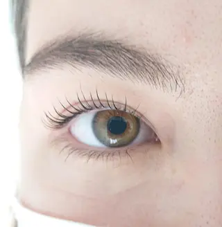 マツエク・マツパ est brow 麻布十番店所属・estbrow 麻布 十番店Shibataのマツエク・マツパデザイン