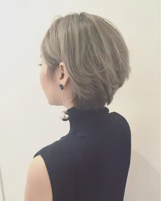 ショート カラー パーマ ハイトーン×髪質改善 KENTAのヘアスタイル