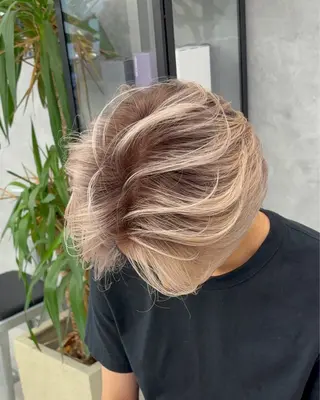 ミディアム メンズ メンズバレイヤージュ 🔥メンズカット🔥のヘアスタイル