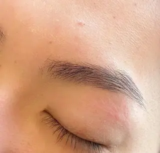 メンズ アイブロウ アイブロウ M_の眉毛・アイブロウイメージ