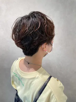 ショート 透明感ハイライト◎ 伊藤夏海のヘアスタイル