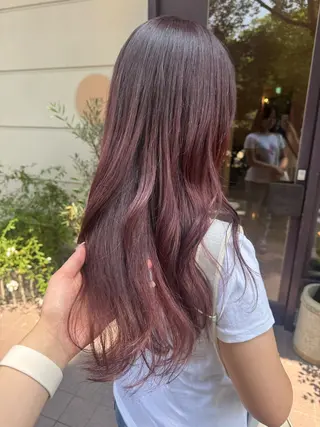 ロング 【YOKE】　西田 乃那のヘアスタイル