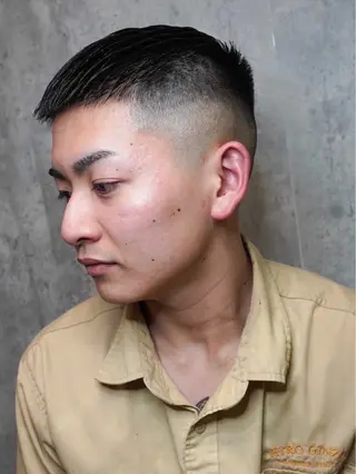 メンズ HIRO GINZA BARBER SHOP 名古屋本店【ヒロギンザ バーバーショップ】所属・ヒロ銀座牛山 友晴のヘアスタイル