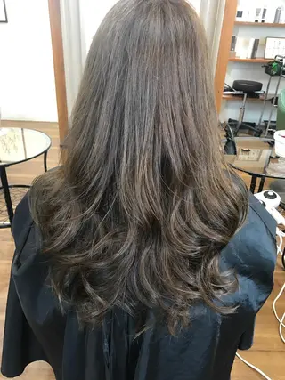 ロング カラー 吉森 満俊のヘアスタイル