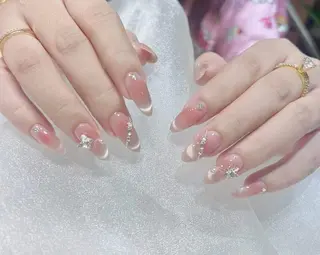 ネイル T.Lee Nail Lilyのネイルデザイン