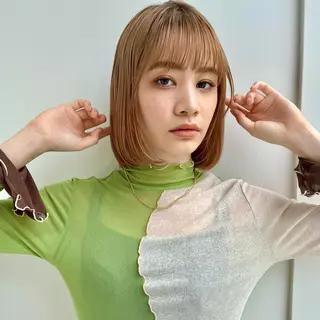 ショート カラー あやめ【顔まわり/レ イヤー/柔らかカラ】のヘアスタイル