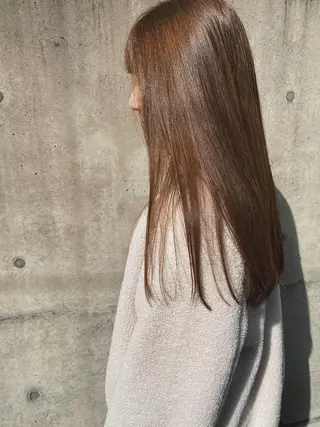 セミロング ヨシモトリョウ 髪質改善/美髪のヘアスタイル