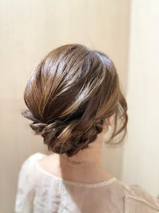 ミディアム カラー ヘアアレンジ 吉岡 三四朗のヘアスタイル