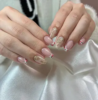 ネイル 伊藤 菜緒のネイルデザイン