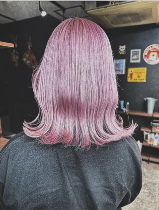 ミディアム カラー エクステ×ブリーチ 😈一ノ瀬千暁😈のヘアスタイル