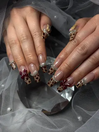 ネイル ハイビスカス ネイルサロンのネイルデザイン