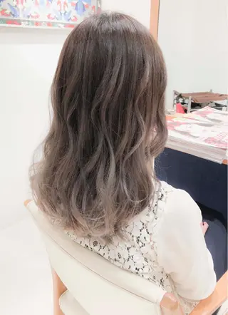 セミロング Days 透明感カラーのヘアスタイル