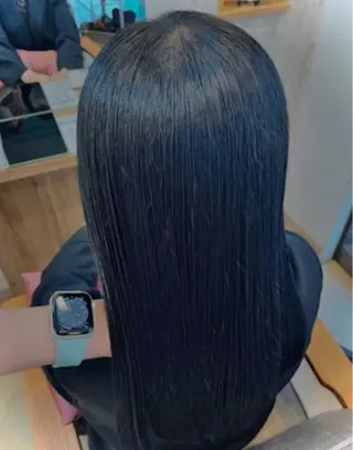 セミロング カラー 渋谷 とまとのヘアスタイル