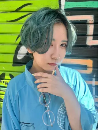 ショート カラー 派手髪デザインカラー ヒロカのヘアスタイル