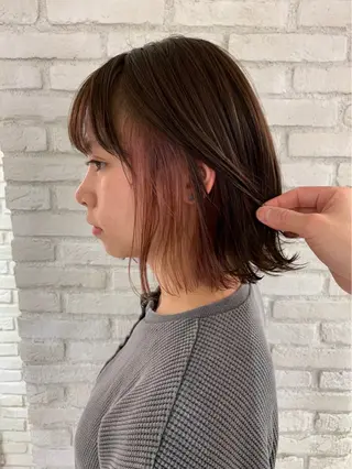 ミディアム カラー TATSUブリーチ/ ミルクティーベージュのヘアスタイル