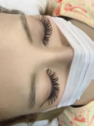 カラー パーマ マツエク・マツパ アイブロウ 神山 ビューティー・アイのマツエク・マツパデザイン