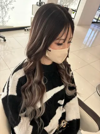 ロング 前田 藍央のヘアスタイル