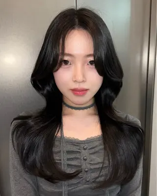 ロング カラー ヘアアレンジ 韓国ヘア 🇰🇷 natsukiのヘアスタイル