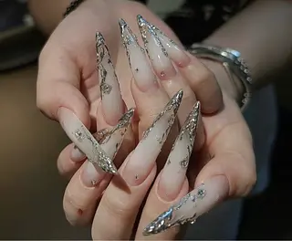 ネイル バ ヤリカクのネイルデザイン