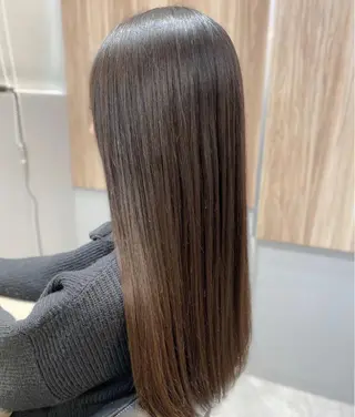 セミロング カラー 【透明感、艶髪】西村 有司のヘアスタイル