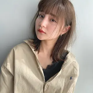ミディアム カラー レイヤーカット🪄 耳ツボ🎀Ayumiのヘアスタイル