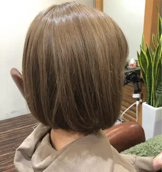 ミディアム カラー 宍倉 輝信のヘアスタイル