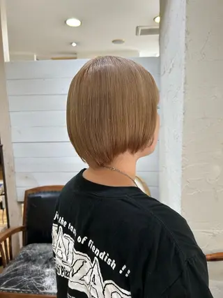 カラー defi リカのヘアスタイル