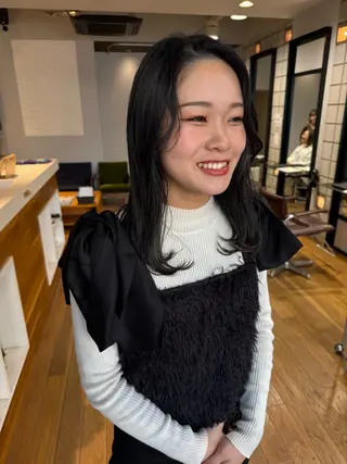 ロング 松本  夏海のヘアスタイル