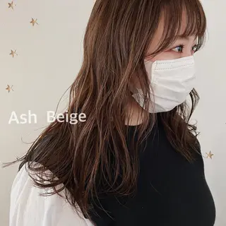 ロング カラー 市川 千夏のヘアスタイル