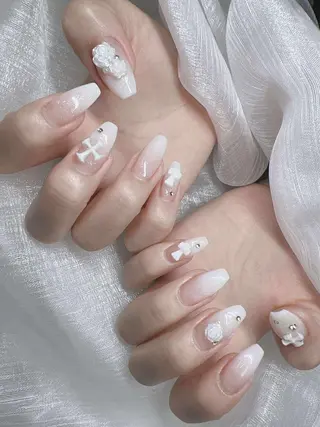 ネイル Lee Nailsのネイルデザイン