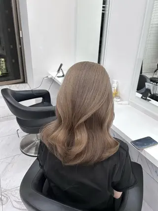 カラー 透明感ベージュ🤎 ナチュラルレイヤーのヘアスタイル