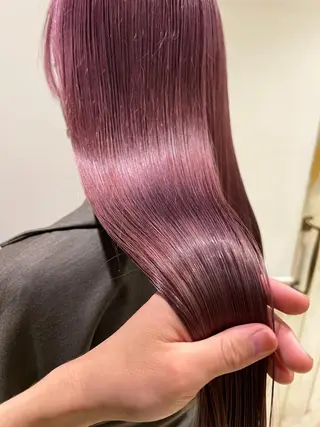 ロング カラー レイヤー×艶髪特化 マネージャー安藤光司のヘアスタイル