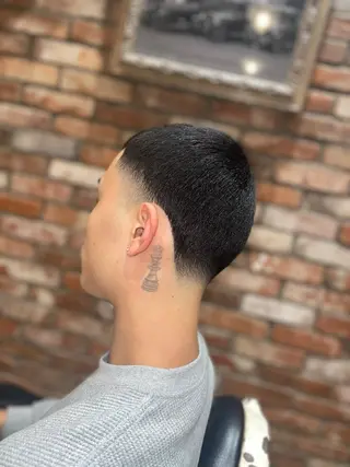 ショート メンズ ITO TOMのヘアスタイル