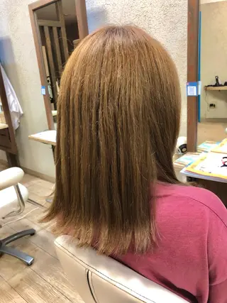 セミロング 阿部 美咲のヘアスタイル