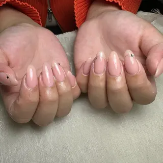 ネイル 里見 麗のネイルデザイン