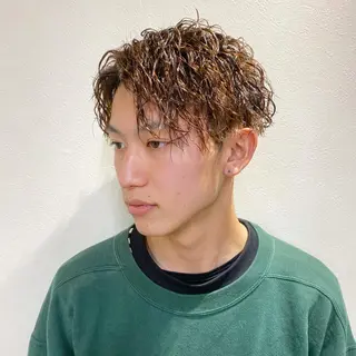 メンズ 🟦メンズパーマ🟦 横浜駅｜小上馬淳司のヘアスタイル