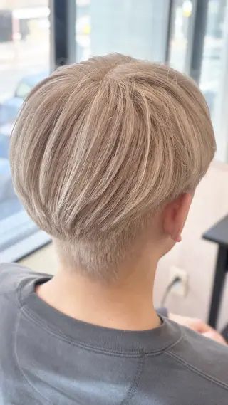 ショート カラー メンズ anvie 森本月和早のヘアスタイル