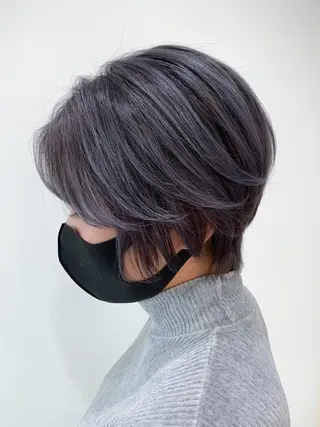 ショート カラー 薄田 珠美のヘアスタイル