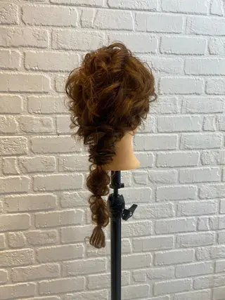 ヘアアレンジ カラーお任せ下さい ✨️おかだまなみのヘアスタイル