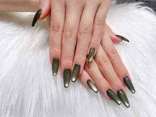 ネイル リスブラン AYUMI 🍎のネイルデザイン