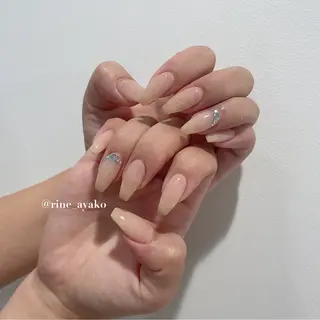ネイル Rine 放出 (リネ)のネイルデザイン