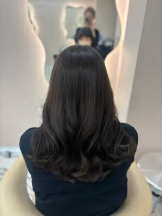 ロング YOLO 渋谷 nanamiのヘアスタイル